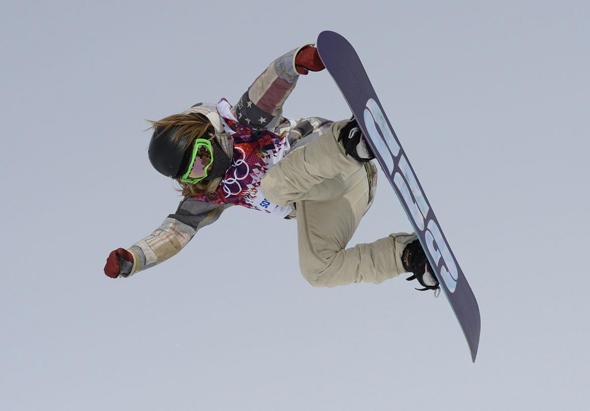 Американка Джейми Андерсон стала чемпионкой Олимпиады в слоупстайле. 9 февраля 2014 года. (Фото Franck Fife/AFP/Getty Images)