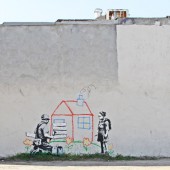 Это немного напоминает слона от Banksy