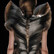 Iris-van-Herpen-summer-2012-06