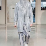 Issey_Miyake_winter_2014_18