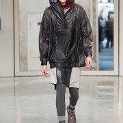 Issey_Miyake_winter_2014_19