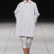 Issey_Miyake_summer_2014_01