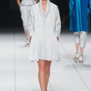 Issey_Miyake_summer_2014_09