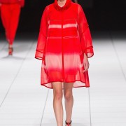 Issey_Miyake_summer_2014_25